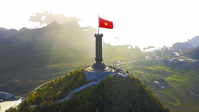 Cột cờ Lũng Cú dừng đón khách trong 20 ngày