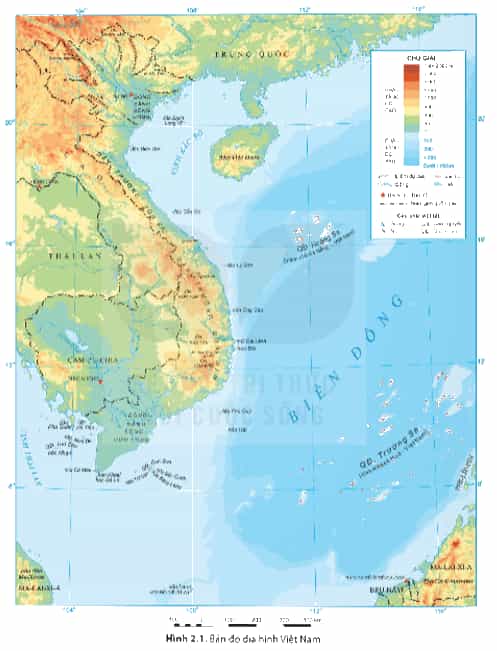 Quan sát hình 2.1 trang 98 SGK hãy xác định vị trí các đảo và quần đảo